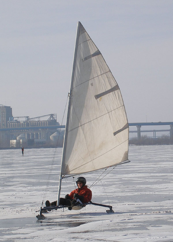 20100117_Ice Boats 011 600